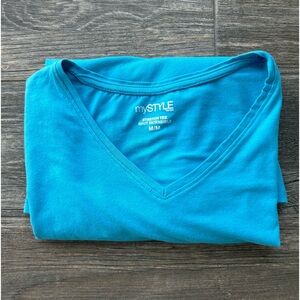 Women’s long sleeve tee